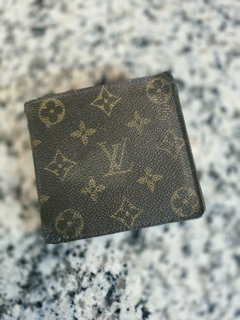 Louis Vuitton Monogram Canvas Men's Bifold Wallet - Brown